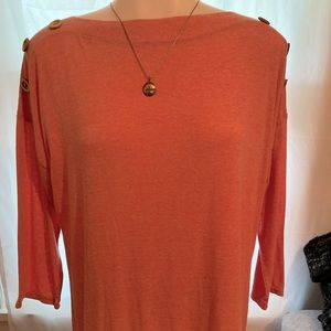 💛🌟Women’s 3/4 length sleeves💛🌟